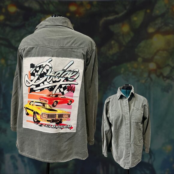Dodge Charger on oversize Vintage Chambray sz M - Picture 1 of 1
